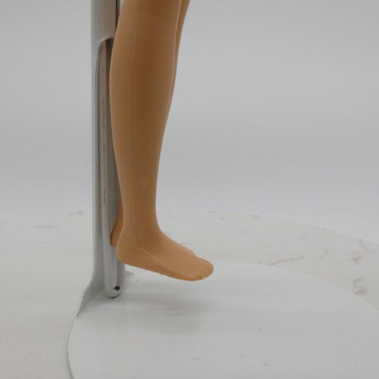 Barbie It Takes Two Stacie Doll Body Bent Right Arm 2022 Mattel HDF70