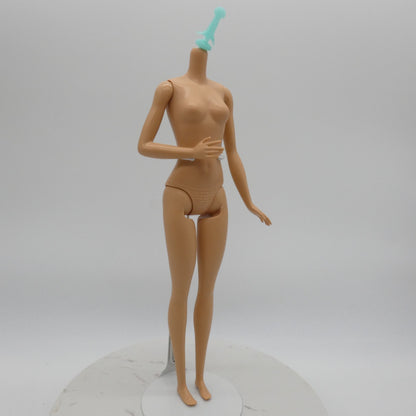 Barbie Doll Fashionistas Body Bent Right Arm Flat Feet Travel Malibu 2022 HJY18