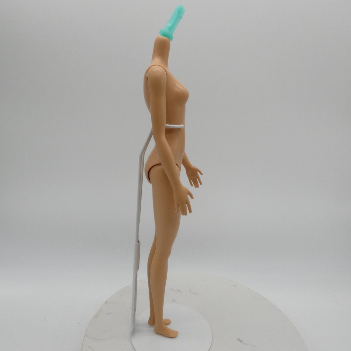 Barbie Lost Birthday Fashionistas Doll Body Straight Arms 2021 Mattel GTM82