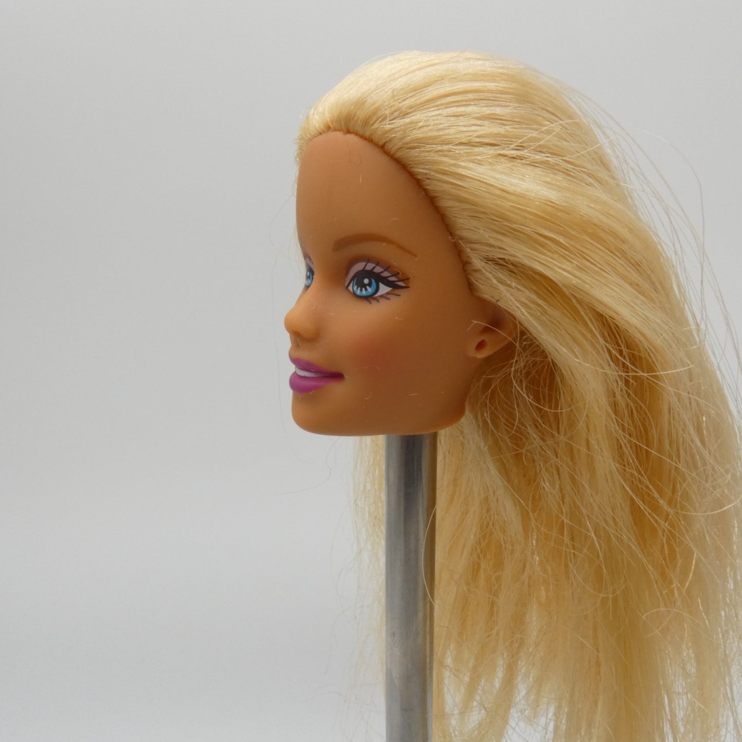 Barbie Doll Head Superstar Face Magenta Lipstick Blonde Hair Mattel 80s 90s