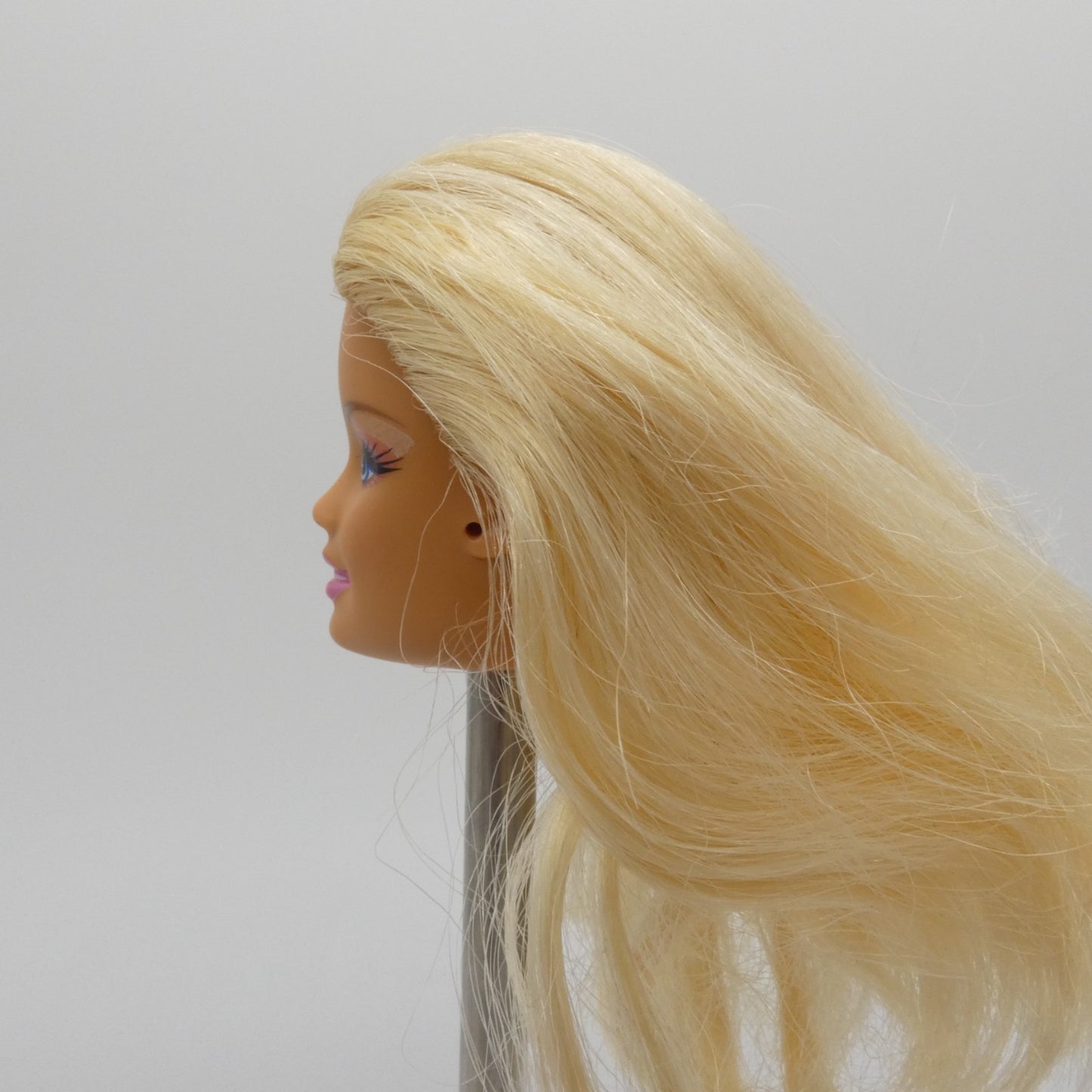 Barbie Doll Head CEO Generation Girl Face Medium Tan Skin Mattel 2000s