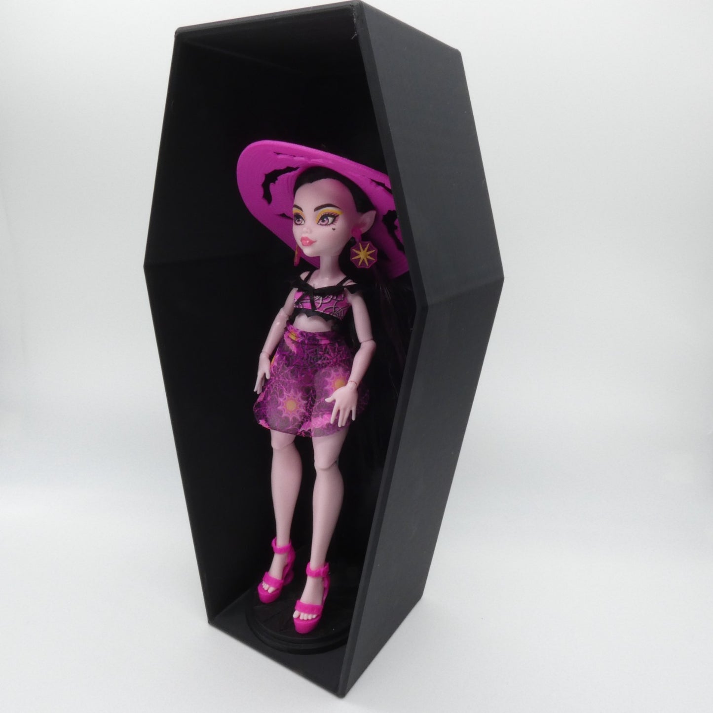 Doll Display Stand Mountable Hanging Case Black Coffin For Monster High Dolls