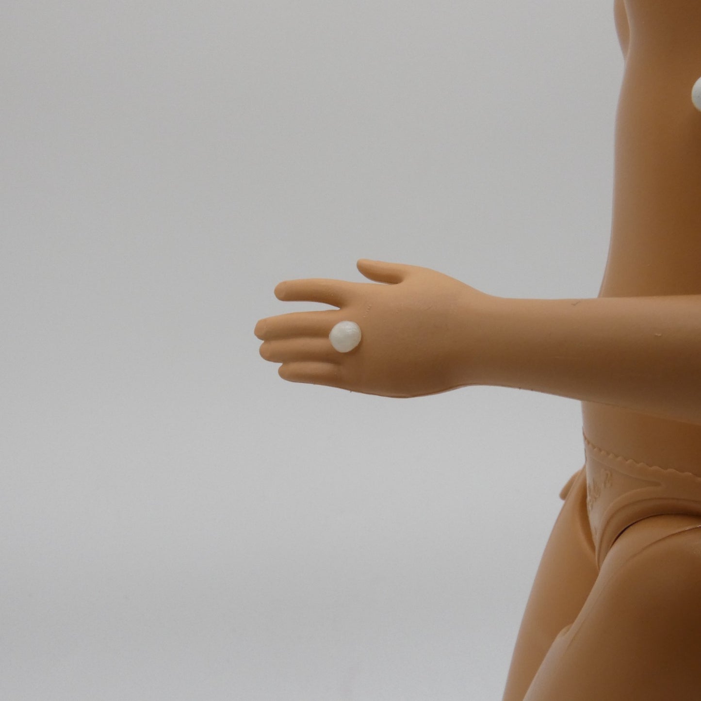 Barbie Doll Original Fashionistas Body With White Ring on Left Hand Mattel 2010s