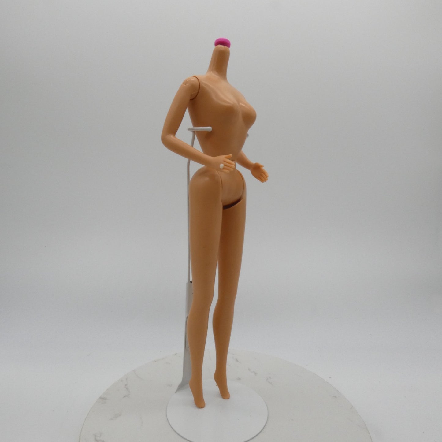 Barbie Dream Bride Doll Body Superstar Era TNT With Ring on Right Hand 1992 1623