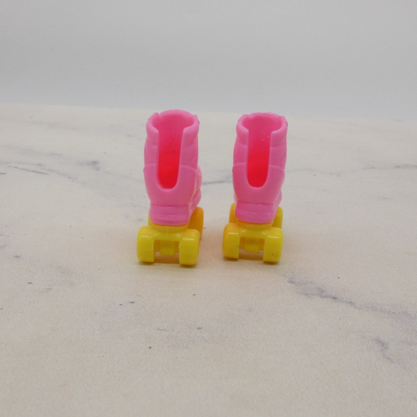 Barbie Roller Skates Doll Fit Curvy Or Flat Feet MTM 2018 Fashionistas 095 FJF55