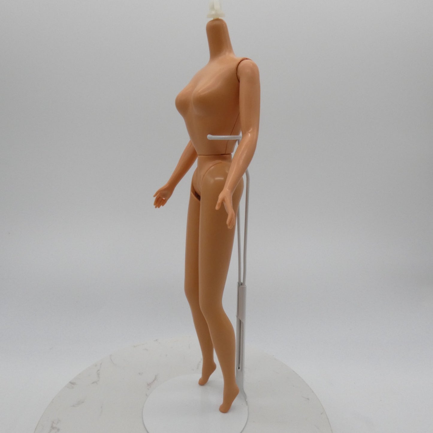 Disney Holiday Princess Belle Doll Superstar Era TNT Body 1997 Mattel Barbie