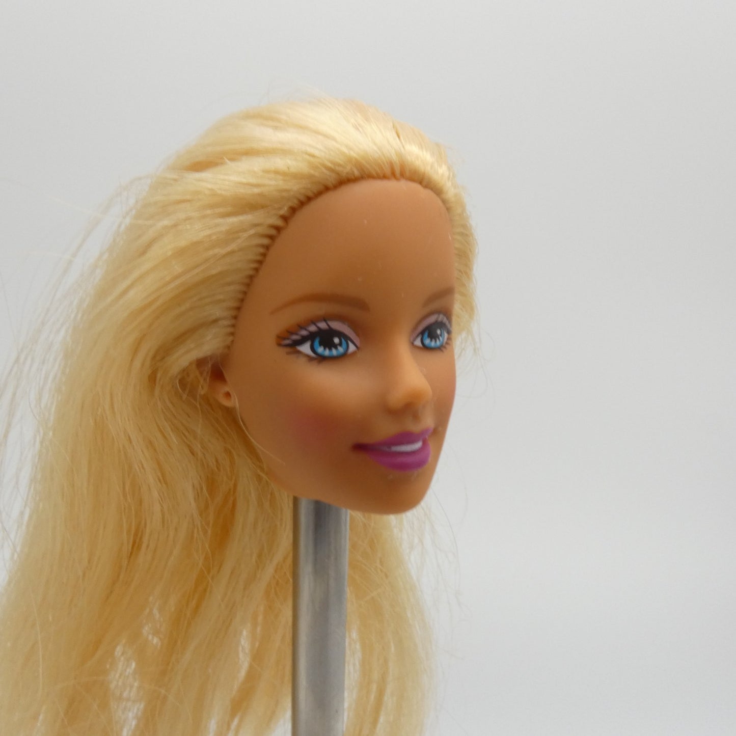 Barbie Doll Head Superstar Face Magenta Lipstick Blonde Hair Mattel 80s 90s