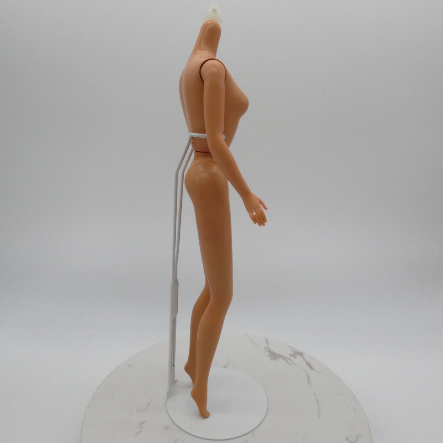 Disney Holiday Princess Belle Doll Superstar Era TNT Body 1997 Mattel Barbie