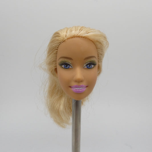Barbie Beach Glam Doll Head Fashion Fever Glitter Eye Shadow 2007 Mattel K8383