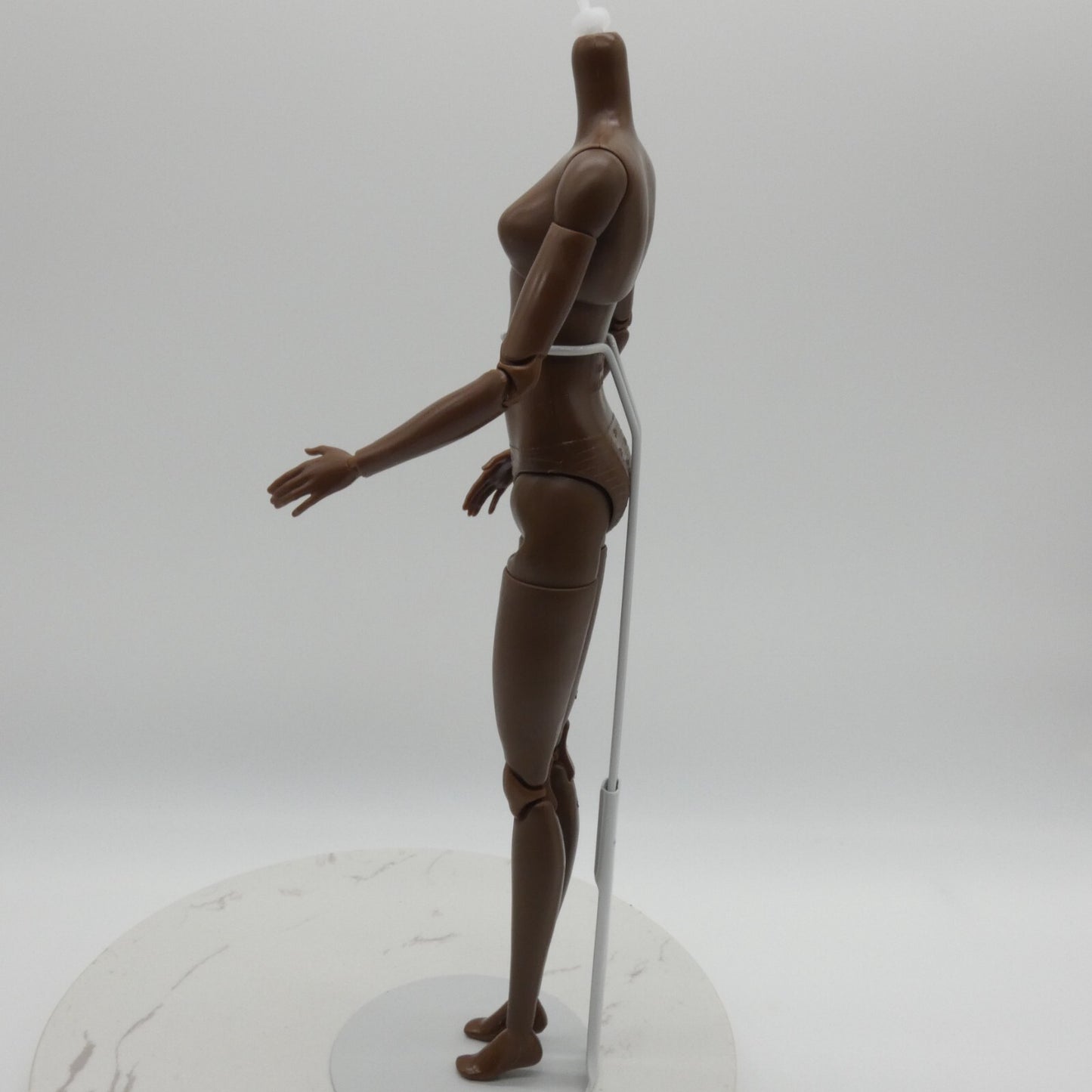 Barbie Made To Move Tall Articulated Doll Body AA Dark Skin Basics 03 2025 JBH75