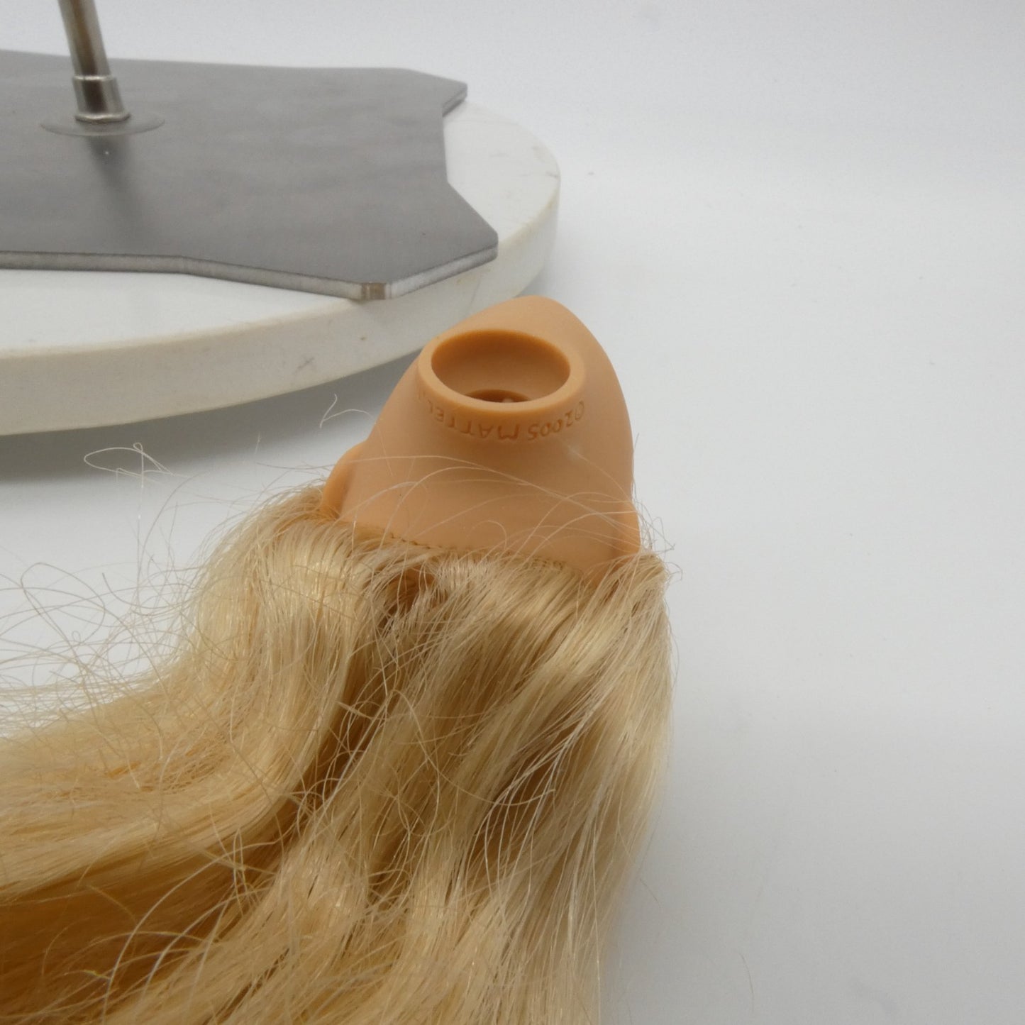 Barbie Beach Glam Doll Head Fashion Fever Glitter Eye Shadow 2007 Mattel K8383