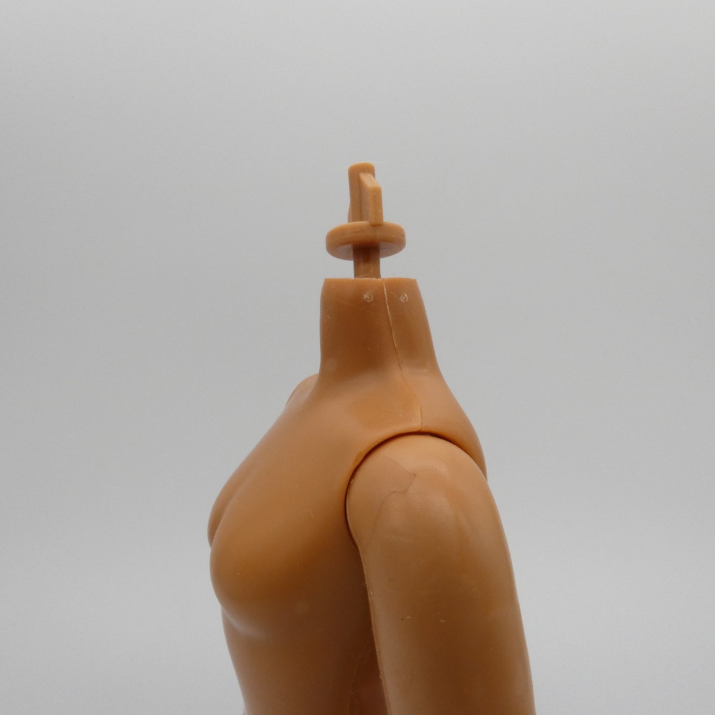 Disney Encanto Mirabel Madrigal Doll Body Latina Brown Skin Curvy Jakks Pacific