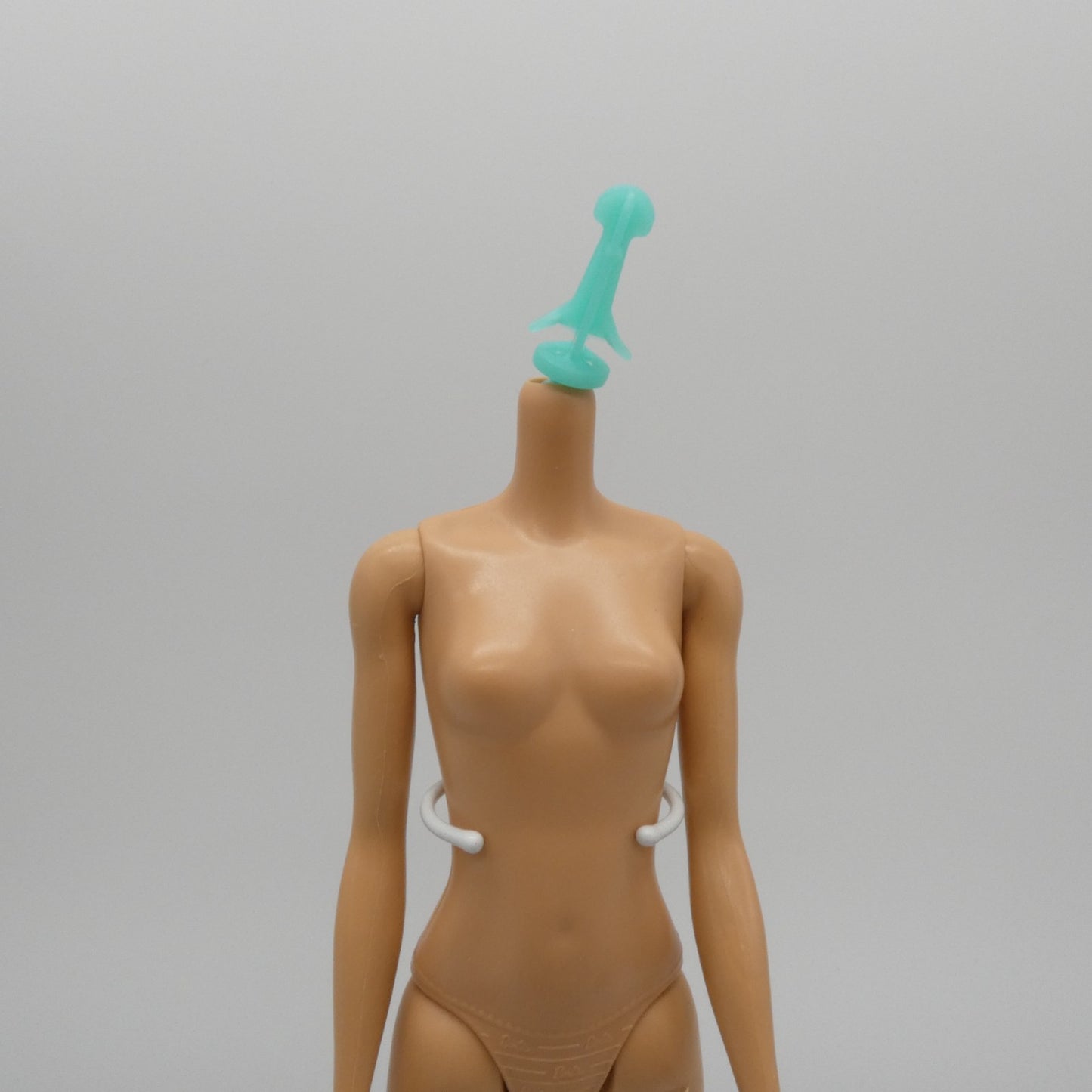 Barbie Lost Birthday Fashionistas Doll Body Straight Arms 2021 Mattel GTM82