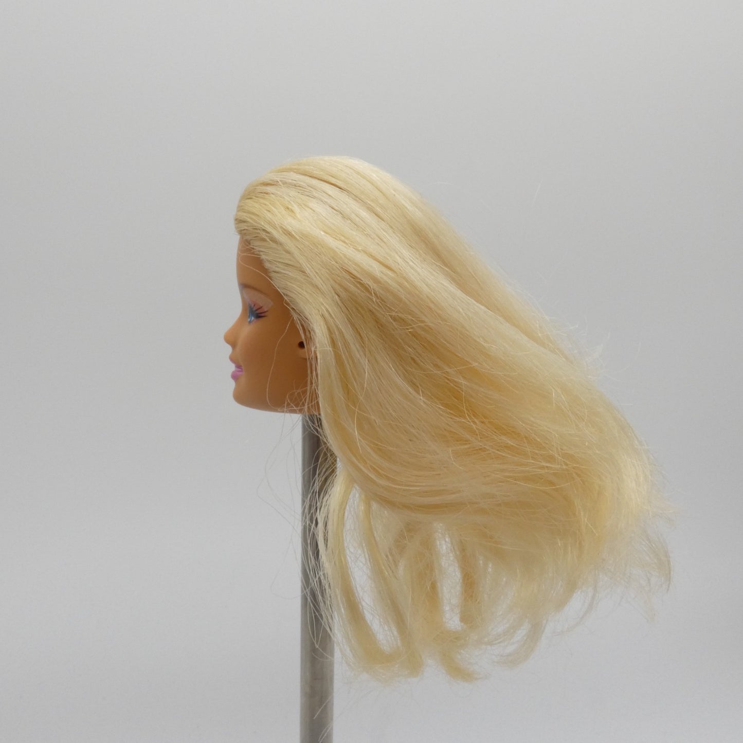 Barbie Doll Head CEO Generation Girl Face Medium Tan Skin Mattel 2000s