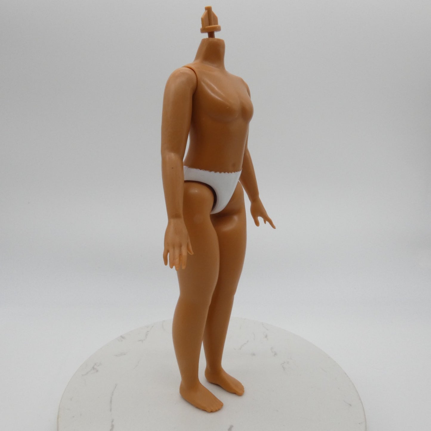 Disney Encanto Mirabel Madrigal Doll Body Latina Brown Skin Curvy Jakks Pacific