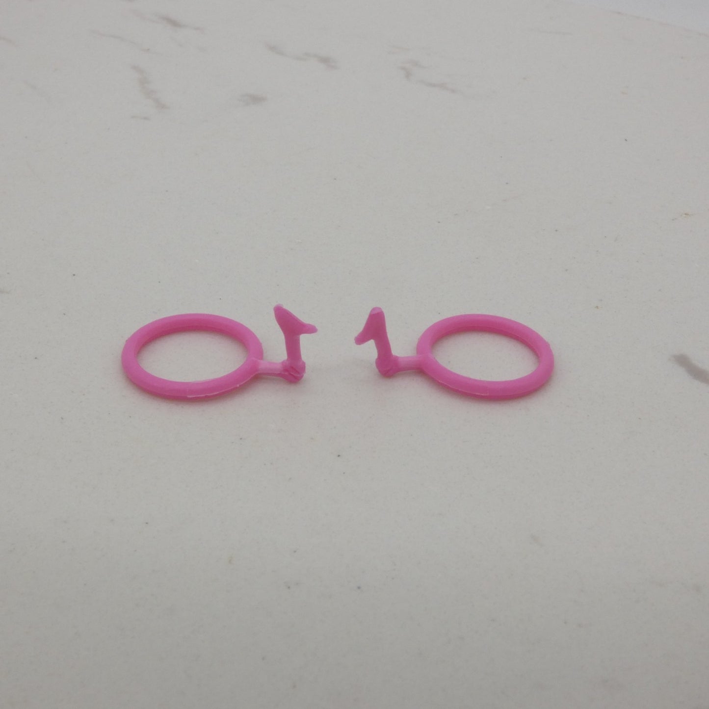 Barbie Fashion Fever Doll Earrings Pair Pink Hoop Jewelry 2007 Beach Glam K8383