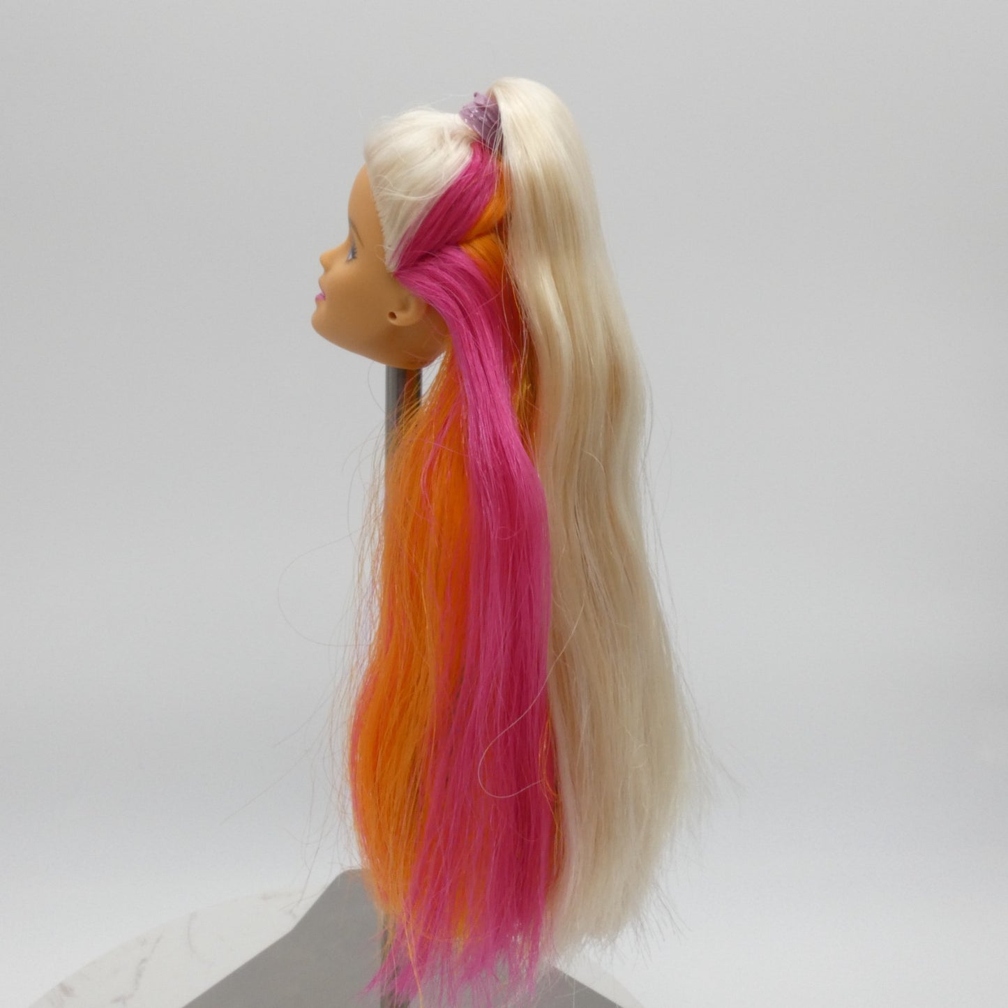 Barbie Rainbow Sparkle Hair Doll Medium Light Neutra Skin 2018 Mattel FXN96