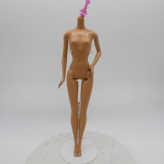 Barbie Doll Original Fashionistas Body With White Ring on Left Hand Mattel 2010s